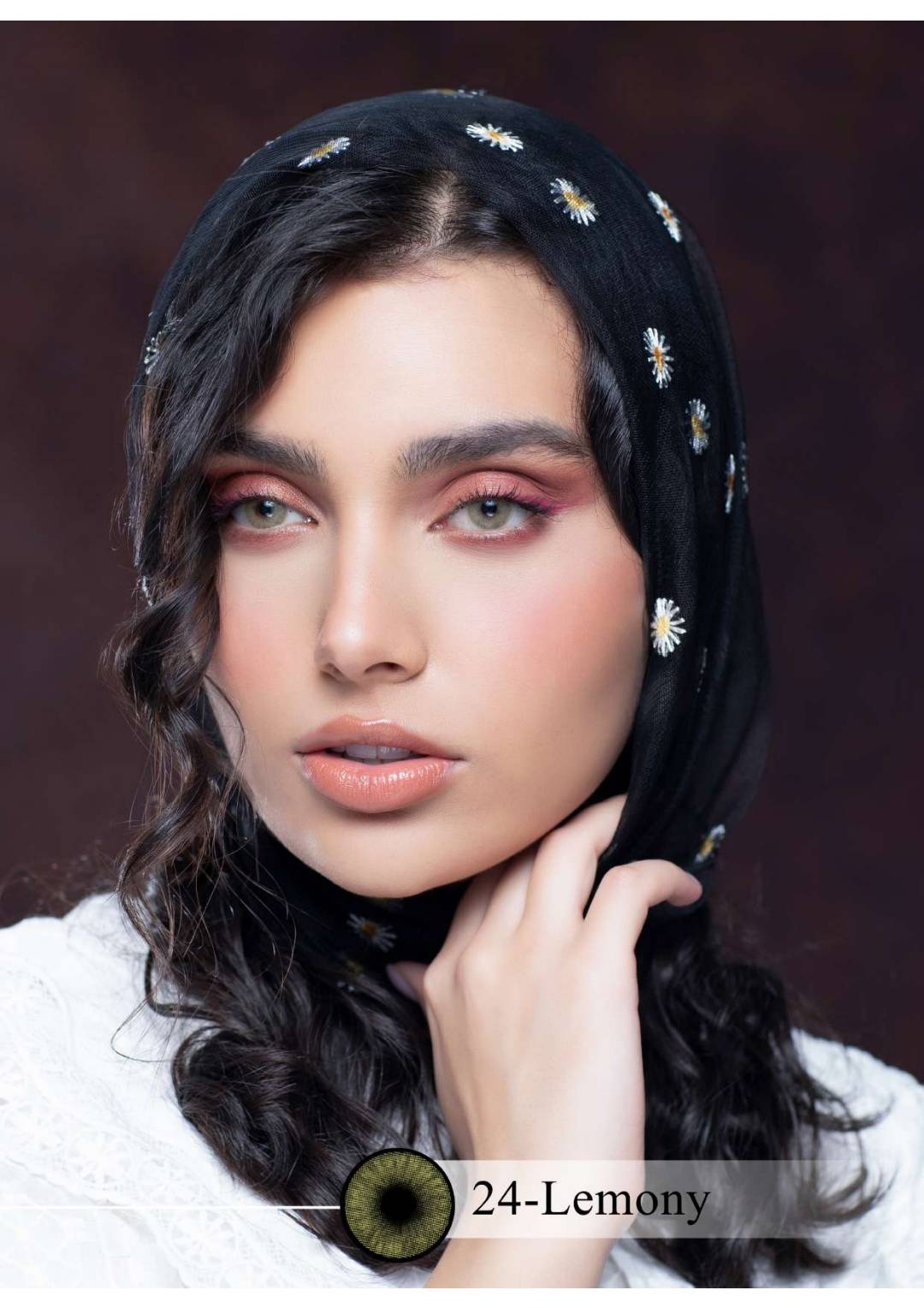 لنز چشم رویال ویژن مدل LEMONY کد 24 رنگ سبز لیمویی روشن بدون دور